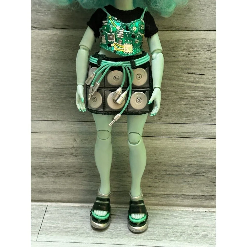 Rainbow High Berrie Aqua Curly-Hair Fashion Doll with Speaker Skirt